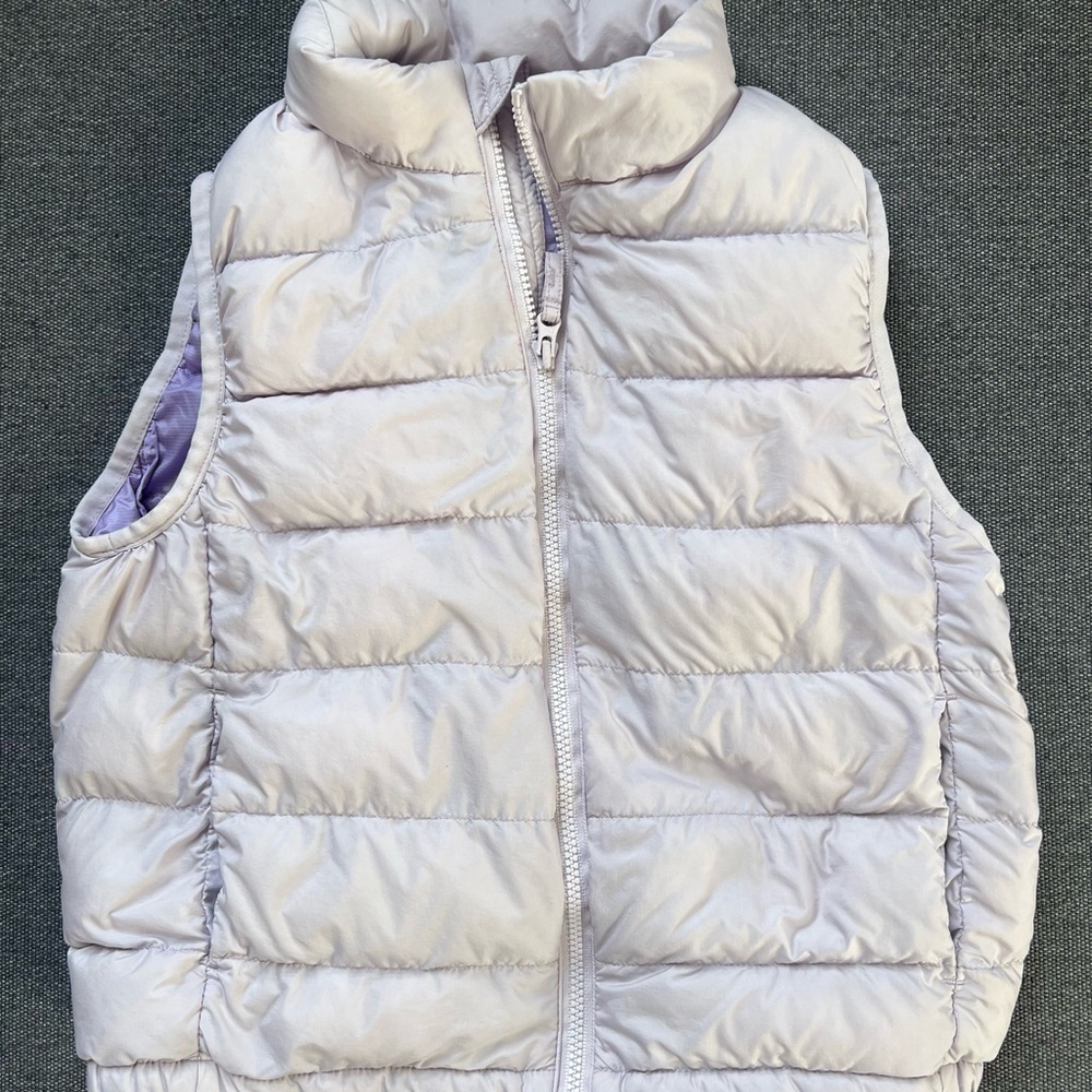 Uniqlo Ultra Light Down Puffer Vest In Lavender/purple - 4T